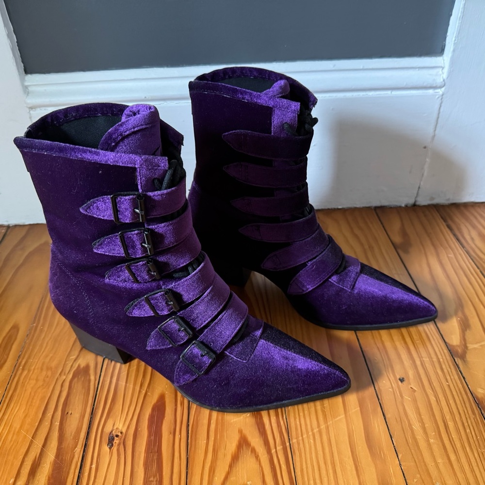 Strange Cvlt Coven Purple Velvet Boots Women’s Size 8